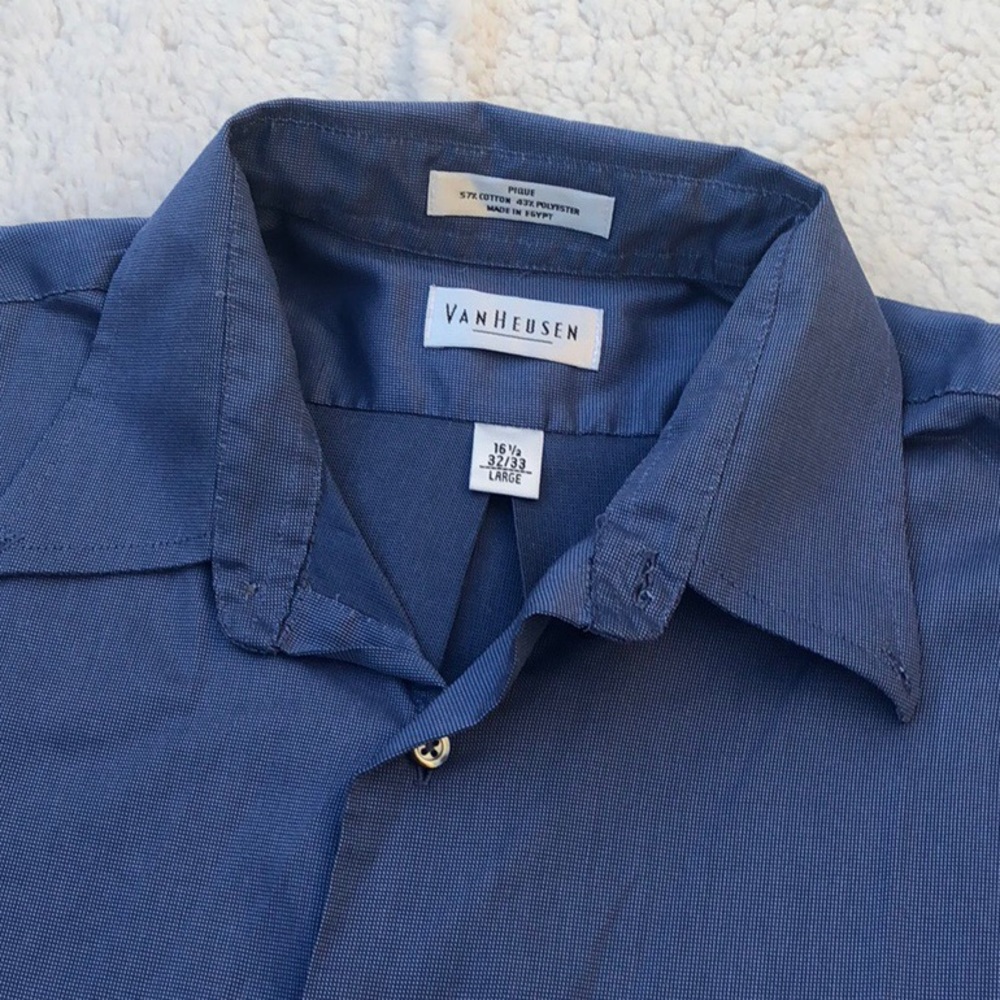 EUC men’s Van Heusen button down